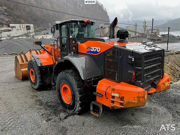 Hitachi zw370-6 Hjullaster m/ vekt, skriver og skuffe 22 of 30