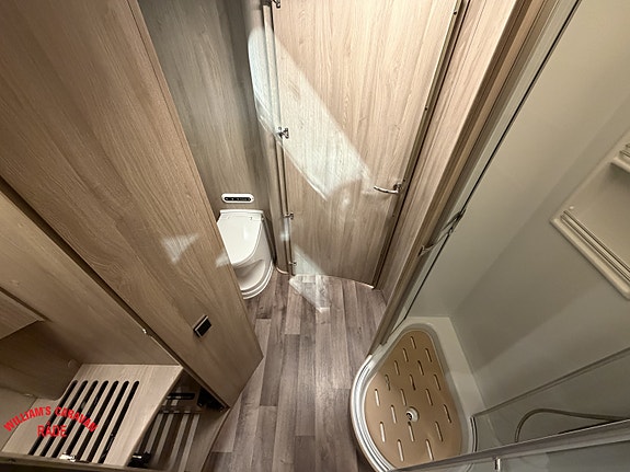 KABE Imperial I 910 GB / Støtteben / Enkle senger / 5 seter 19 of 30