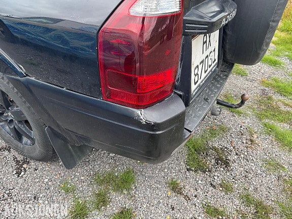 Mitsubishi Pajero 7 of 17