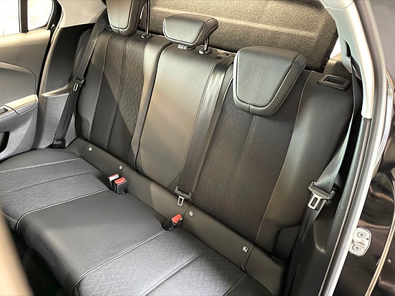 Opel Corsa-e 14 of 17
