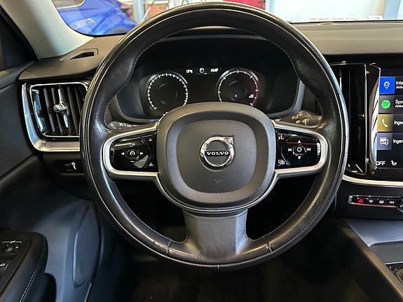 Volvo V60 24 of 30