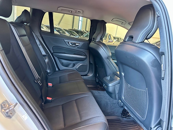 Volvo V60 18 of 30