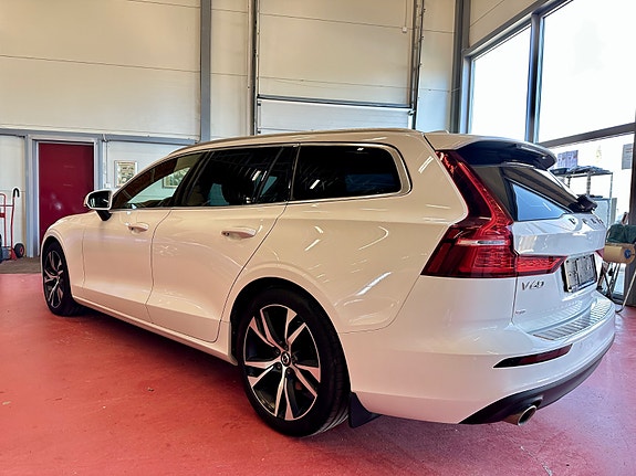 Volvo V60 6 of 30