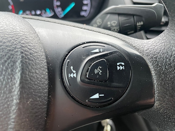 Ford Transit Connect 16 of 21
