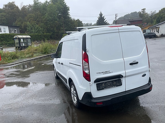 Ford Transit Connect 7 of 21