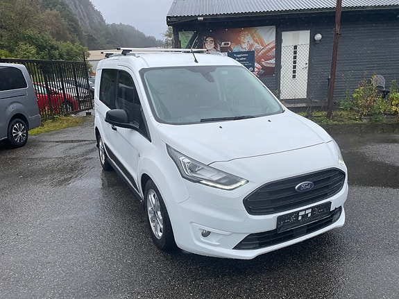 Ford Transit Connect 3 of 21