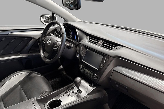 Toyota Avensis 15 of 25
