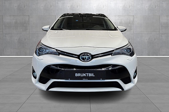 Toyota Avensis 8 of 25