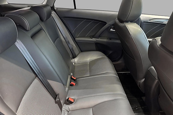Toyota Avensis 17 of 25