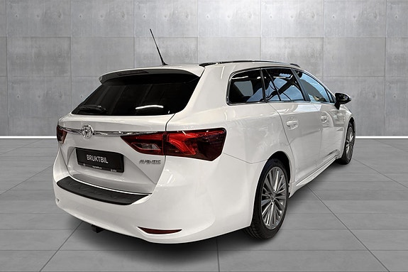 Toyota Avensis 5 of 25