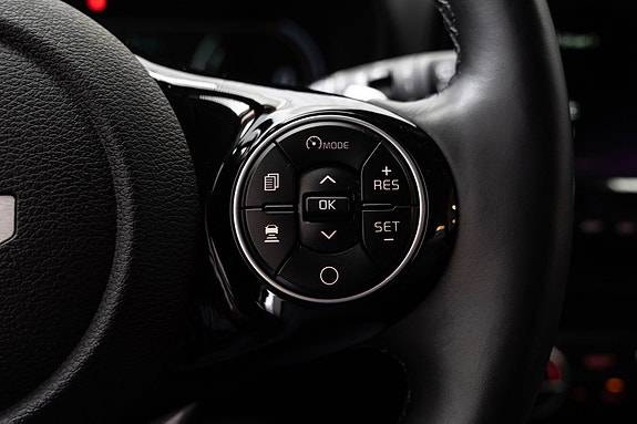 Kia e-Soul 10 of 26
