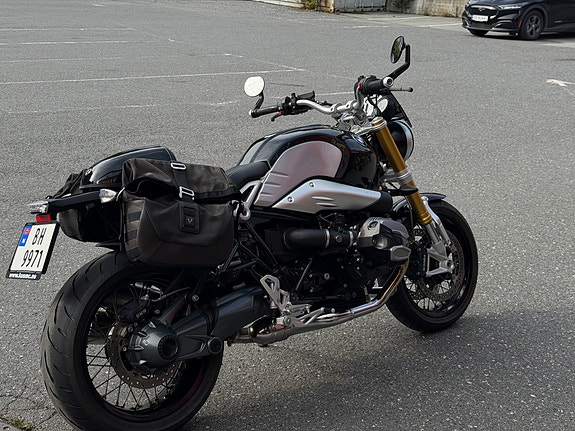 BMW R nineT 8 of 12