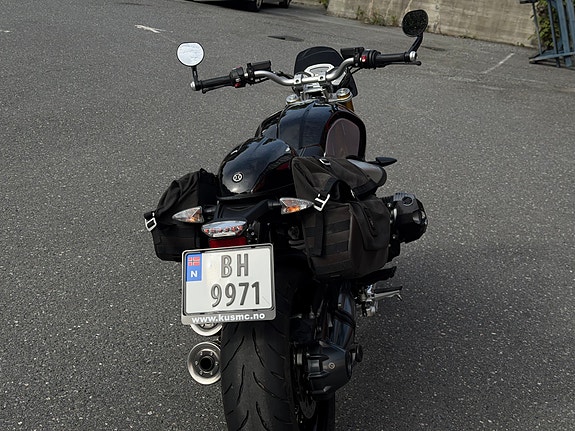 BMW R nineT 10 of 12