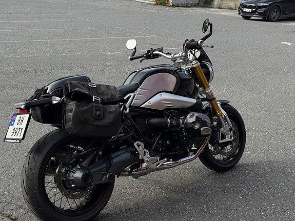BMW R nineT 9 of 12