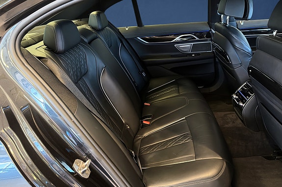 BMW 730d 14 of 20