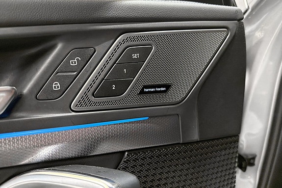 BMW iX1 19 of 22