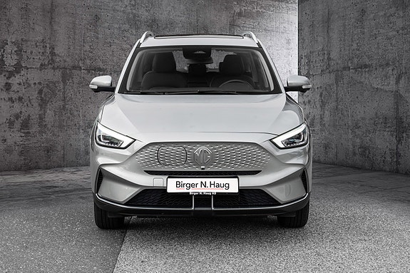 MG ZS EV 3 of 26