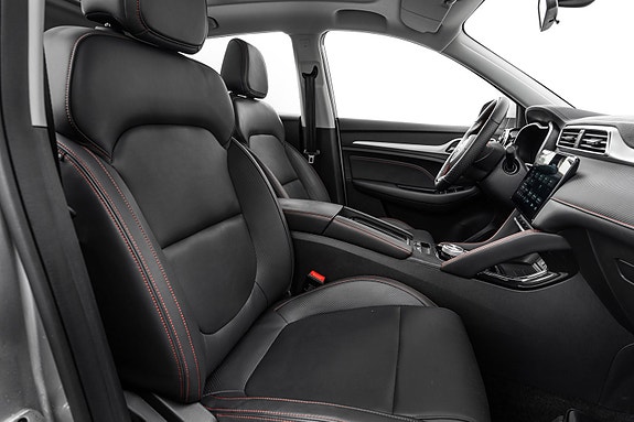 MG ZS EV 24 of 26