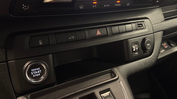 Toyota Proace 30 of 30