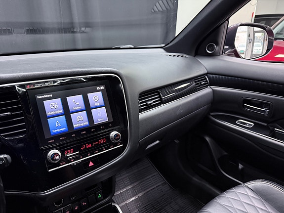 Mitsubishi Outlander 30 of 30
