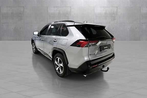 Toyota RAV4 3 of 30