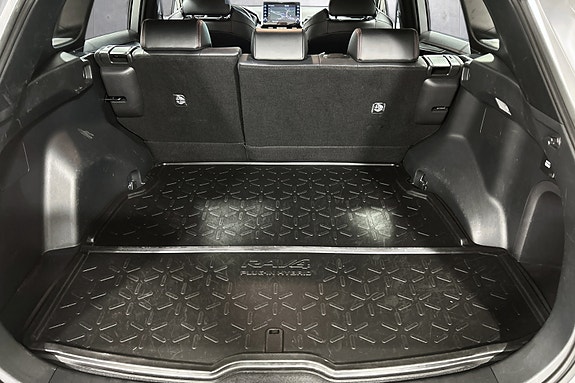 Toyota RAV4 18 of 30