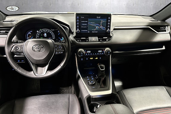 Toyota RAV4 10 of 30