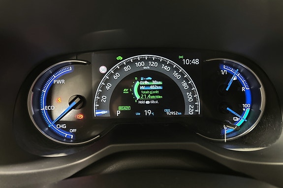 Toyota RAV4 13 of 30