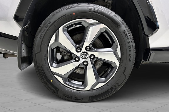 Toyota RAV4 20 of 30