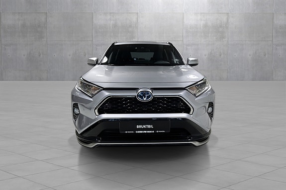 Toyota RAV4 8 of 30
