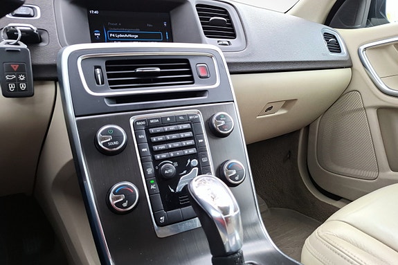 Volvo V60 20 of 26