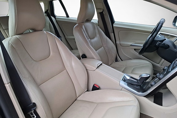 Volvo V60 16 of 26