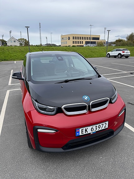 BMW i3 2 of 18
