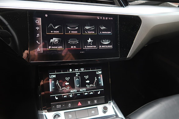 Audi e-tron 27 of 30