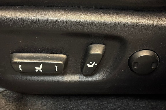 Toyota RAV4 17 of 18