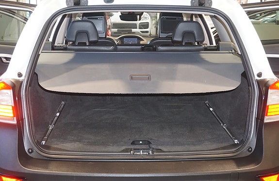 Volvo XC70 15 of 30