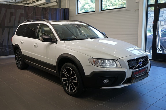 Volvo XC70 10 of 30