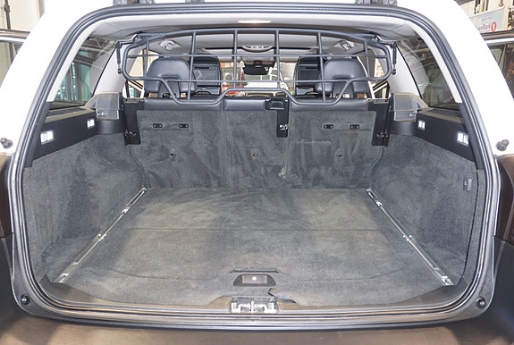 Volvo XC70 16 of 30