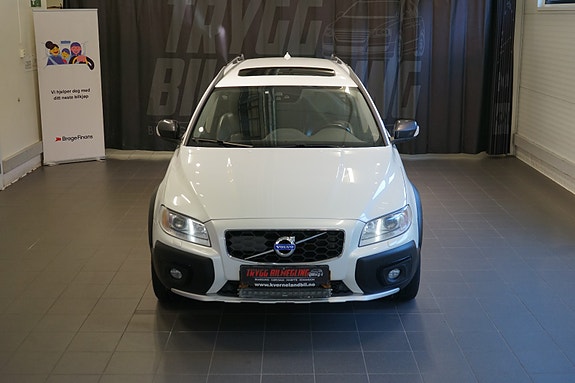 Volvo XC70 13 of 30