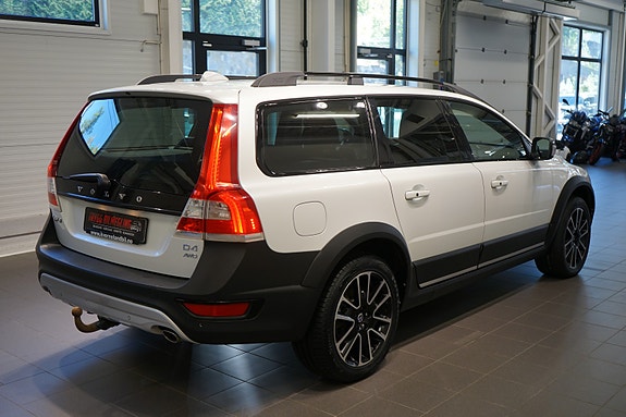 Volvo XC70 8 of 30