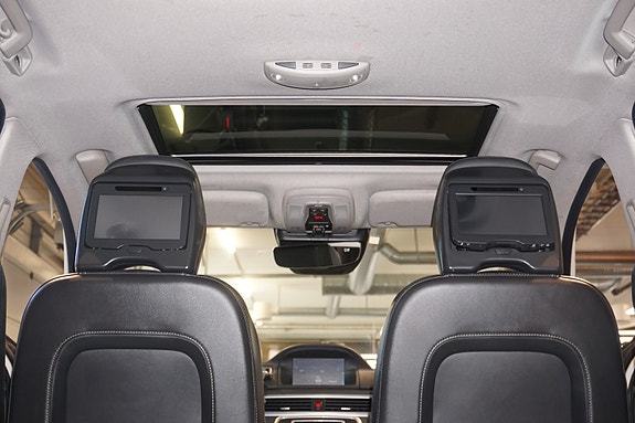 Volvo XC70 19 of 30