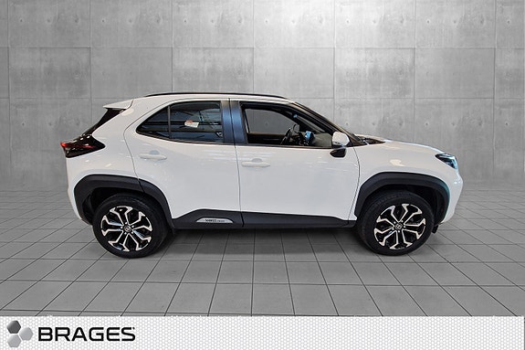 Toyota Yaris Cross 6 of 21