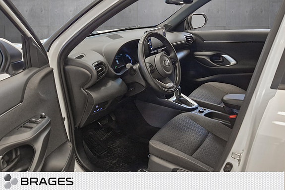 Toyota Yaris Cross 16 of 21