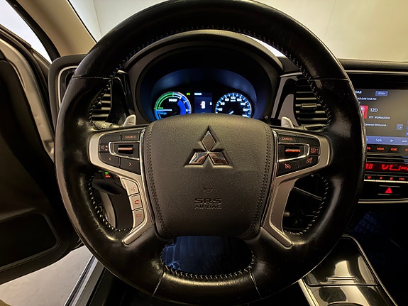 Mitsubishi Outlander 12 of 29