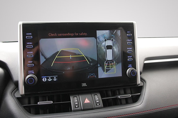 Toyota RAV4 Plug-in Hybrid 22 of 26