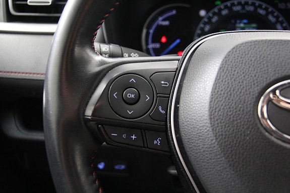 Toyota RAV4 Plug-in Hybrid 24 of 26