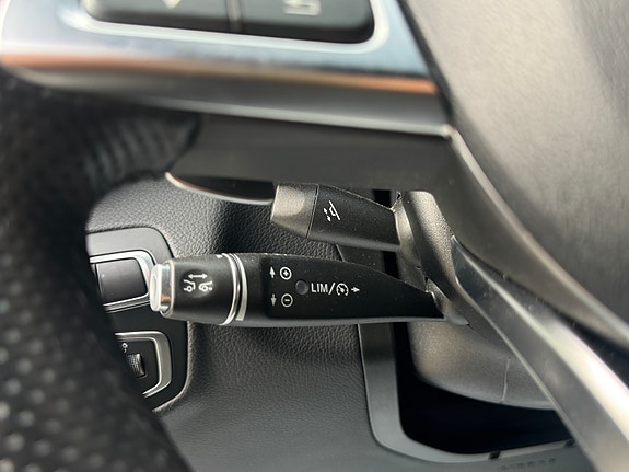 Mercedes-Benz GLC350 e 15 of 30