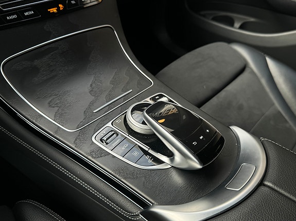 Mercedes-Benz GLC350 e 19 of 30