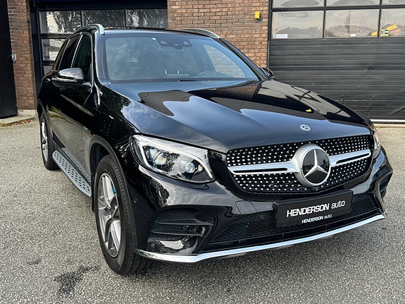 Mercedes-Benz GLC350 e 10 of 30
