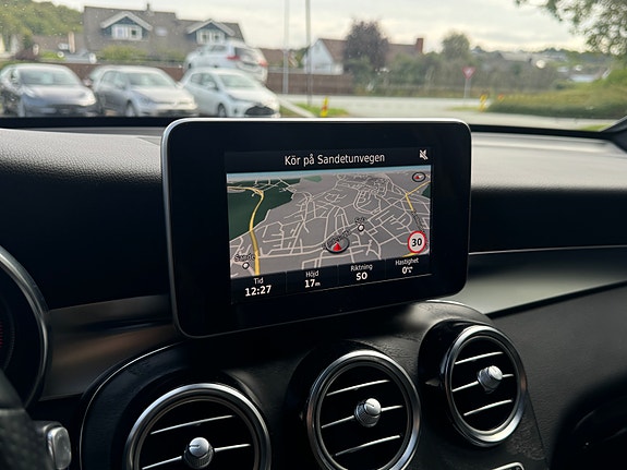 Mercedes-Benz GLC350 e 23 of 30